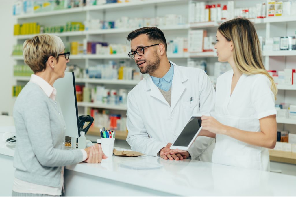 Mejora de la Adherencia Terapéutica: El Rol Crucial del Farmacéutico